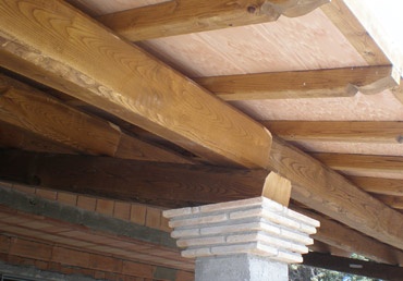 Produzione e vendita di morali in legno di castagno