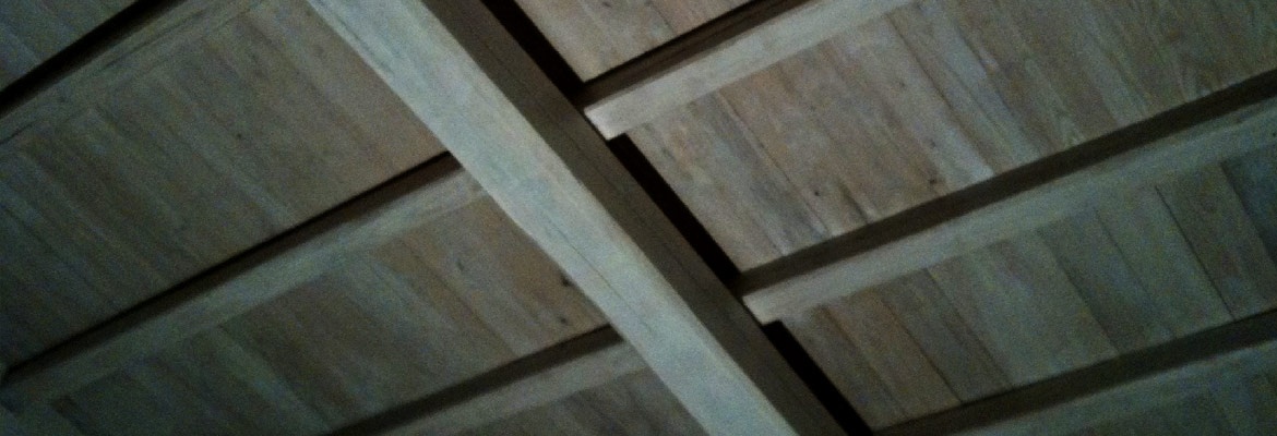 Vendita e produzione di tavole per sottotetti - Piangoli Legno